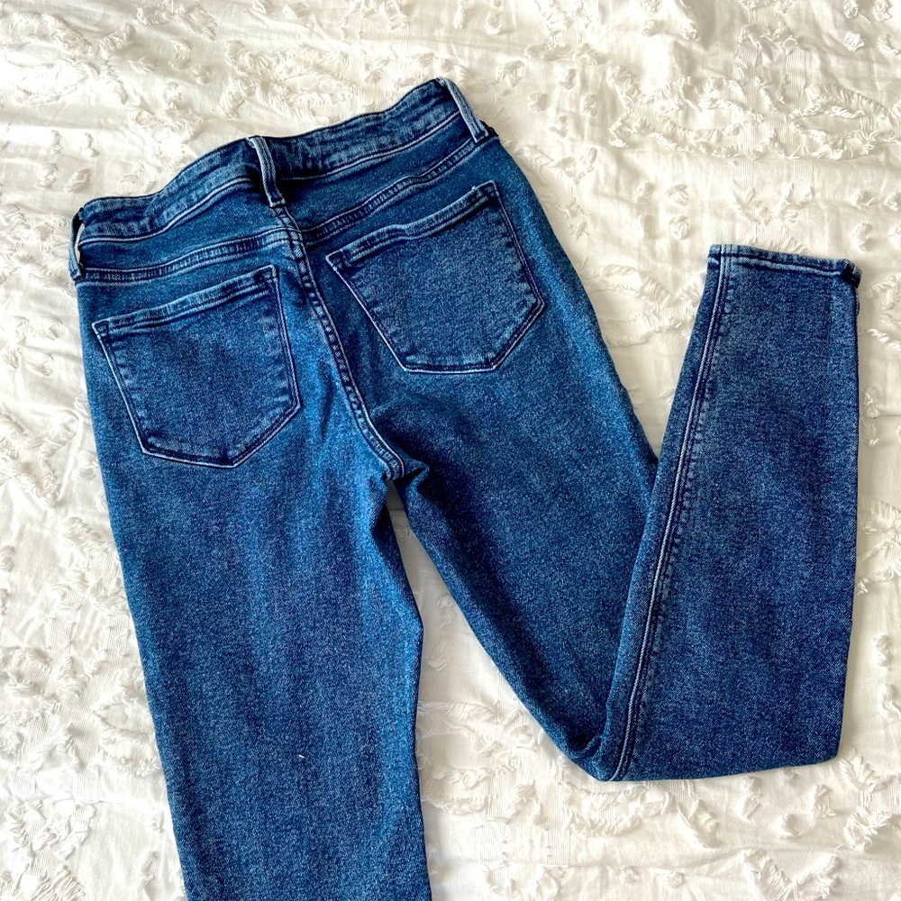 blue skinny jeans